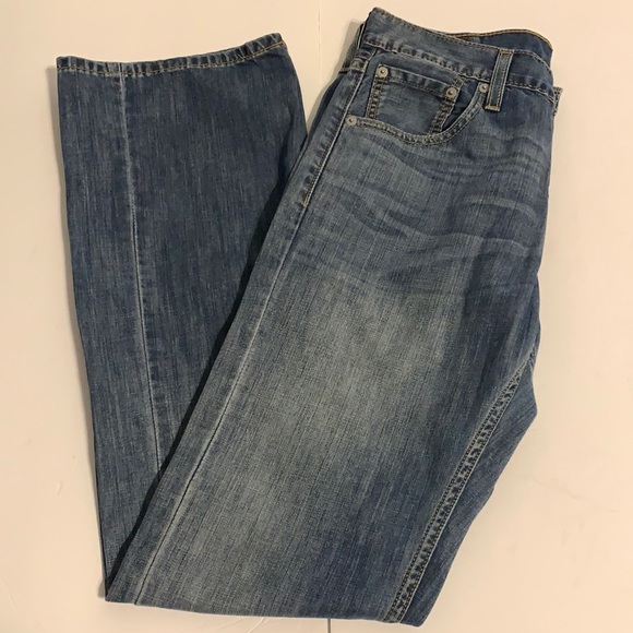 Levi's Denim - Levi Woman’s Straight Leg Jeans Size W30 L32